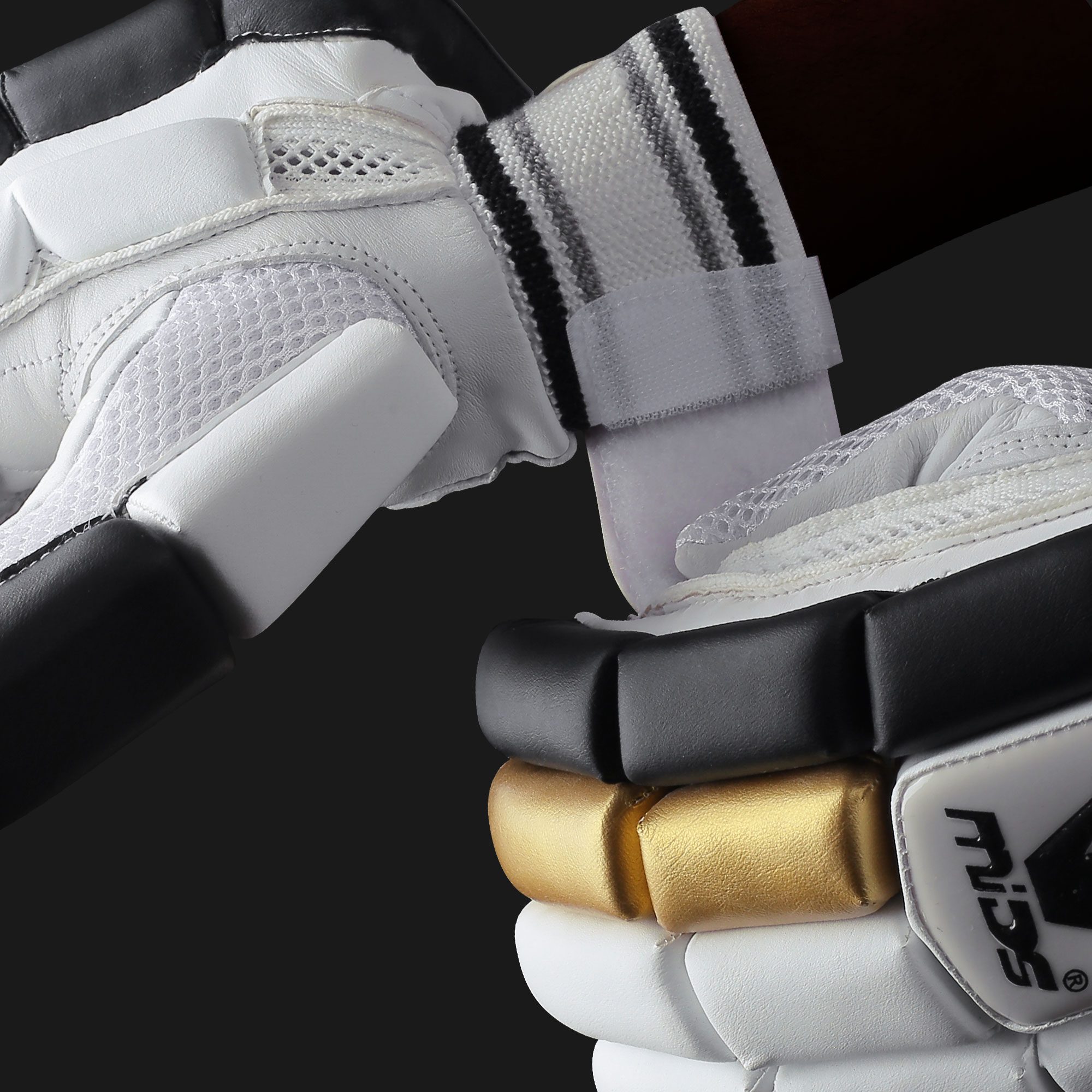 WHITE GOLD - Batting Gloves